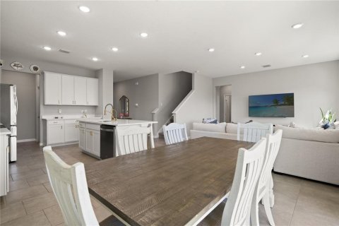 House in Wesley Chapel, Florida 5 bedrooms, 272.58 sq.m. № 2126526 - photo 21