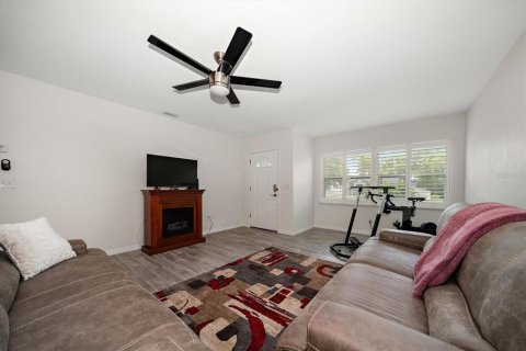 Casa en venta en Saint Petersburg, Florida, 3 dormitorios, 134.71 m2 № 1798390 - foto 6