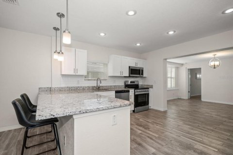 Casa en venta en Saint Petersburg, Florida, 3 dormitorios, 134.71 m2 № 1798390 - foto 8