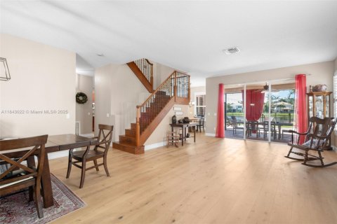 Villa ou maison à vendre à Boynton Beach, Floride: 6 chambres, 333.24 m2 № 1842412 - photo 3