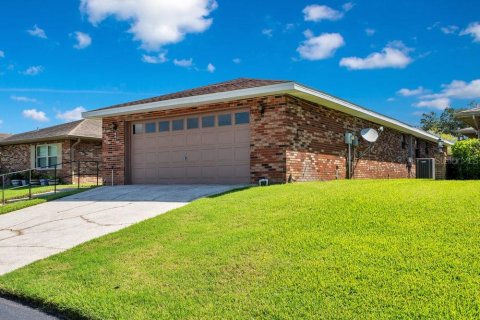 House in Lakeland, Florida 3 bedrooms, 150.69 sq.m. № 1916013 - photo 3