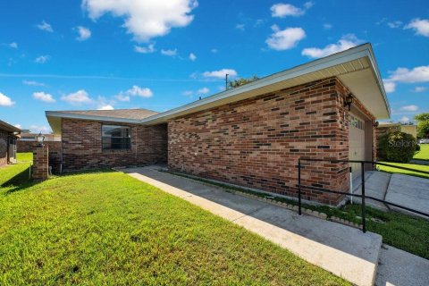 House in Lakeland, Florida 3 bedrooms, 150.69 sq.m. № 1916013 - photo 5