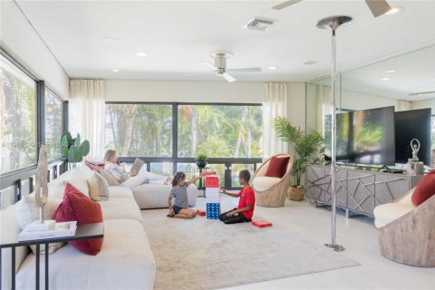 Villa ou maison à vendre à Wilton Manors, Floride: 5 chambres, 335.47 m2 № 2048294 - photo 6