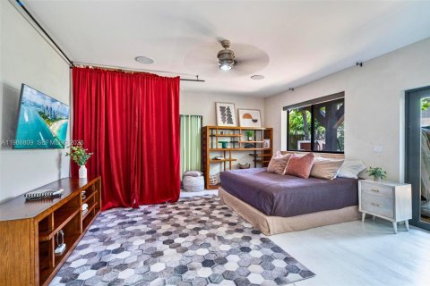 Villa ou maison à vendre à Wilton Manors, Floride: 5 chambres, 335.47 m2 № 2048294 - photo 28