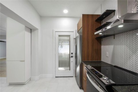 Casa en venta en Orlando, Florida, 3 dormitorios, 155.24 m2 № 1911890 - foto 12