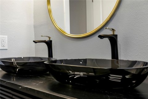 Casa en venta en Orlando, Florida, 3 dormitorios, 155.24 m2 № 1911890 - foto 29