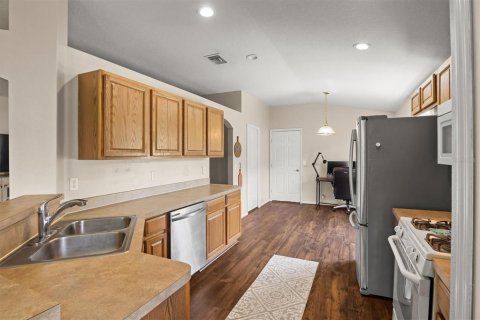 Casa en venta en Lakeland, Florida, 3 dormitorios, 158.49 m2 № 2290543 - foto 9