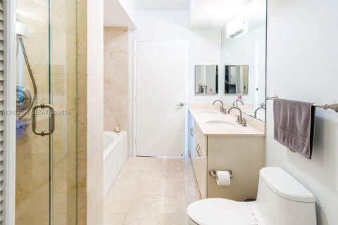 Купить кондоминиум в Майами-Бич, Флорида 1 спальня, 75.07м2, № 2066393 - фото 26