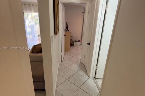Villa ou maison à vendre à Miami, Floride: 3 chambres, 94.3 m2 № 2074831 - photo 13