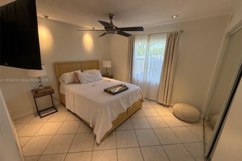 Villa ou maison à vendre à Miami, Floride: 3 chambres, 94.3 m2 № 2074831 - photo 12