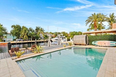 Villa ou maison à vendre à Fort Lauderdale, Floride: 4 chambres, 241.36 m2 № 1056955 - photo 1