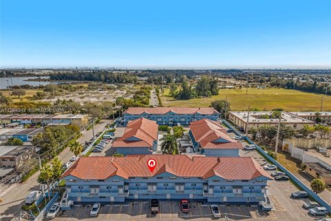 Купить кондоминиум в Хайалиа, Флорида 2 спальни, 93.83м2, № 2025728 - фото 20