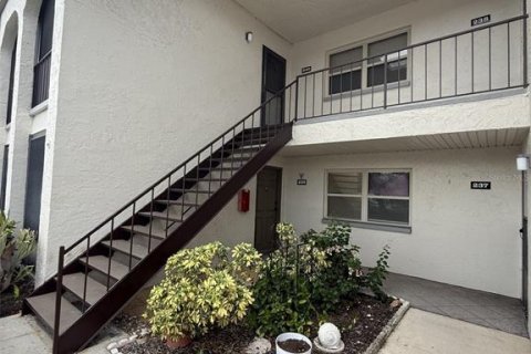Condo in Seminole, Florida, 2 bedrooms № 2209473 - photo 14