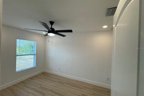 House in Okeechobee, Florida 3 bedrooms, 115.85 sq.m. № 1608483 - photo 7