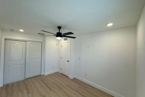 House in Okeechobee, Florida 3 bedrooms, 115.85 sq.m. № 1608483 - photo 8
