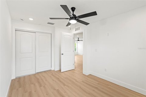House in Okeechobee, Florida 3 bedrooms, 115.85 sq.m. № 1608483 - photo 28