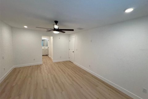 House in Okeechobee, Florida 3 bedrooms, 115.85 sq.m. № 1608483 - photo 15