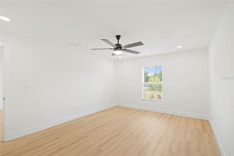 House in Okeechobee, Florida 3 bedrooms, 115.85 sq.m. № 1608483 - photo 20