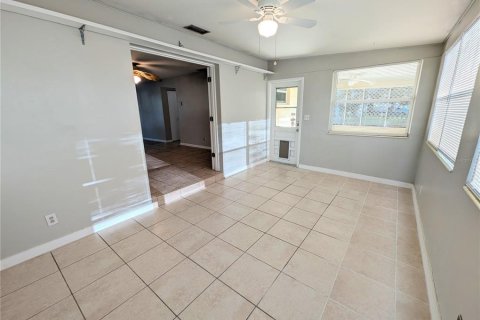 Casa en venta en Tampa, Florida, 3 dormitorios, 143.81 m2 № 2386694 - foto 15