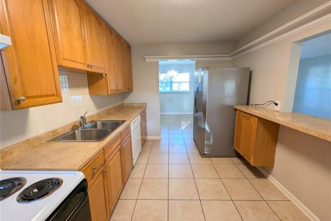 Casa en venta en Tampa, Florida, 3 dormitorios, 143.81 m2 № 2386694 - foto 12