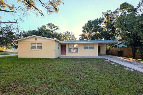 Casa en Tampa, Florida 3 dormitorios, 143.81 m2 № 2386694
