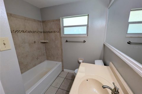 Casa en venta en Tampa, Florida, 3 dormitorios, 143.81 m2 № 2386694 - foto 19