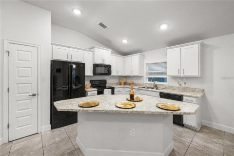Villa ou maison à louer à Hudson, Floride: 3 chambres, 141.86 m2 № 2410019 - photo 7