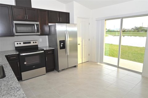 Villa ou maison à louer à Parrish, Floride: 3 chambres, 125.05 m2 № 2290928 - photo 8