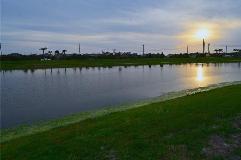 Villa ou maison à louer à Parrish, Floride: 3 chambres, 125.05 m2 № 2290928 - photo 2