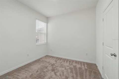 House in Davenport, Florida 4 bedrooms, 157.84 sq.m. № 2113720 - photo 25