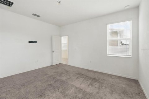 House in Davenport, Florida 4 bedrooms, 157.84 sq.m. № 2113720 - photo 21