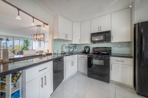 Купить кондоминиум в Майами, Флорида 3 комнаты, 122.17м2, № 2146844 - фото 9