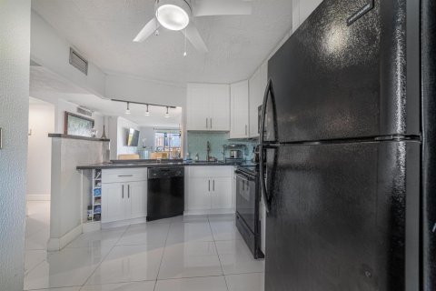 Купить кондоминиум в Майами, Флорида 3 комнаты, 122.17м2, № 2146844 - фото 8