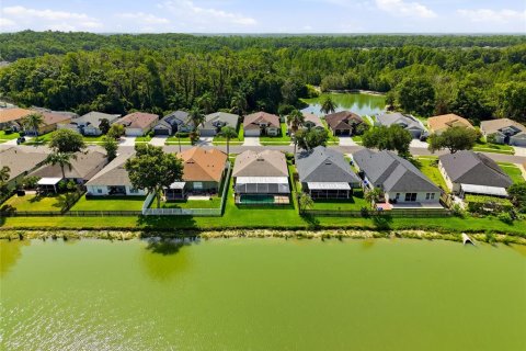House in Wesley Chapel, Florida 3 bedrooms, 134.62 sq.m. № 2195673 - photo 30