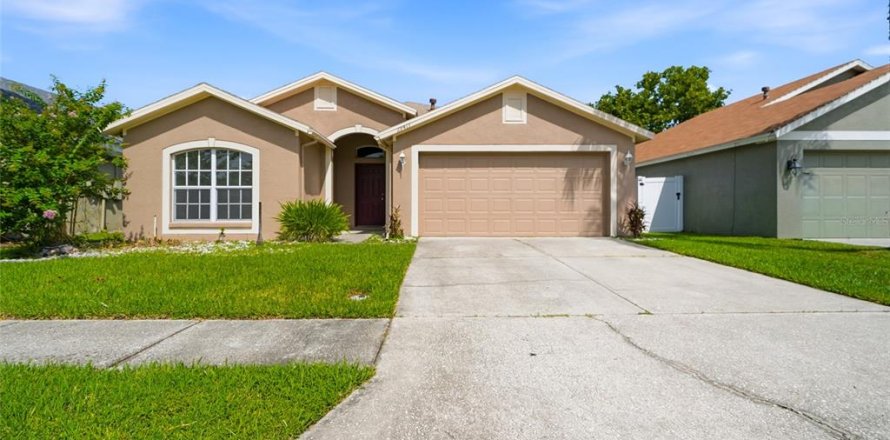House in Wesley Chapel, Florida 3 bedrooms, 134.62 sq.m. № 2195673