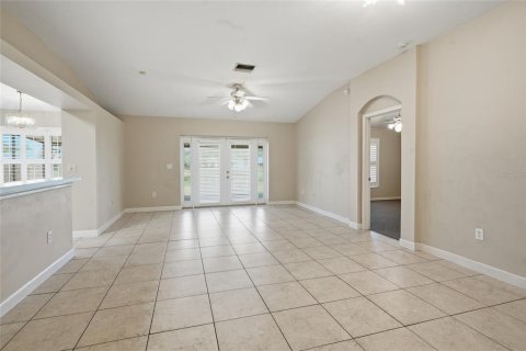 House in Wesley Chapel, Florida 3 bedrooms, 134.62 sq.m. № 2195673 - photo 11