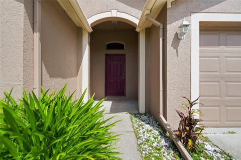 House in Wesley Chapel, Florida 3 bedrooms, 134.62 sq.m. № 2195673 - photo 5