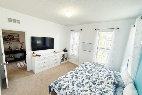 House in Polk City, Florida 4 bedrooms, 180.04 sq.m. № 1912119 - photo 14