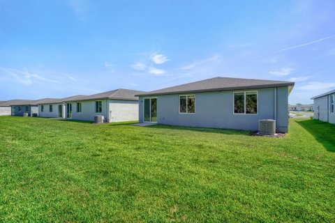 House in Parrish, Florida 4 bedrooms, 170.94 sq.m. № 2210183 - photo 29