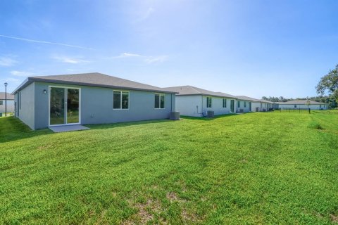 House in Parrish, Florida 4 bedrooms, 170.94 sq.m. № 2210183 - photo 28