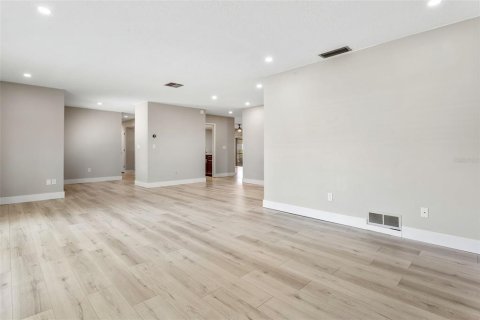 House in Clearwater, Florida 4 bedrooms, 213.02 sq.m. № 1771319 - photo 6