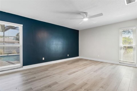 House in Clearwater, Florida 4 bedrooms, 213.02 sq.m. № 1771319 - photo 25