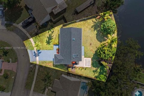 Купить виллу или дом в Мирамар, Флорида 3 спальни, 126.63м2, № 2067430 - фото 3