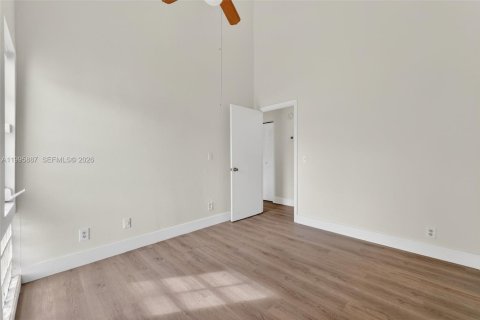 Купить виллу или дом в Мирамар, Флорида 3 спальни, 126.63м2, № 2067430 - фото 12