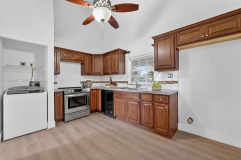 Купить виллу или дом в Мирамар, Флорида 3 спальни, 126.63м2, № 2067430 - фото 20