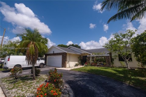 Villa ou maison à vendre à Lauderhill, Floride: 3 chambres, 156.26 m2 № 1960025 - photo 6