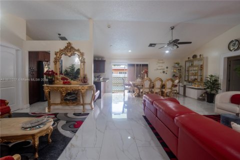 Villa ou maison à vendre à Lauderhill, Floride: 3 chambres, 156.26 m2 № 1960025 - photo 8