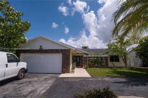 Villa ou maison à vendre à Lauderhill, Floride: 3 chambres, 156.26 m2 № 1960025 - photo 5