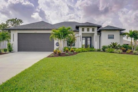 Casa en Lehigh Acres, Florida 3 dormitorios, 156.17 m2 № 2097330