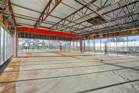 Купить коммерческую недвижимость в Холливуд, Флорида № 2031620 - фото 22